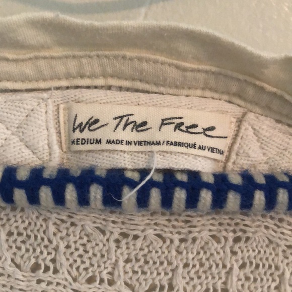 White oversized knit, light weight sweater - Picture 2 of 3